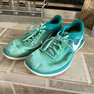 Nike Women's Athletic Shoes -Size 8.5